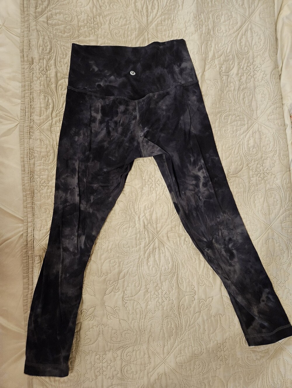 Lululemon High-Rise Tie-Dye Black/Gray Leggings Size 8